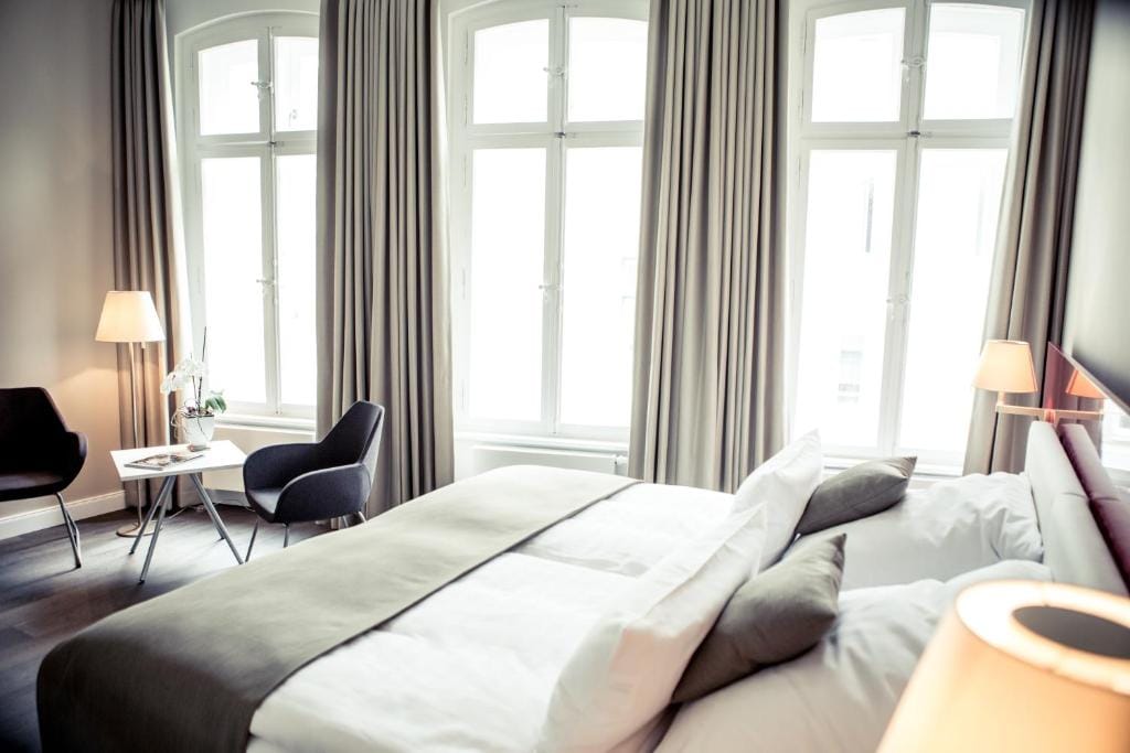 Weinhaus Uhle - 4-star hotel in Schwerin, Schwerin - photo 1