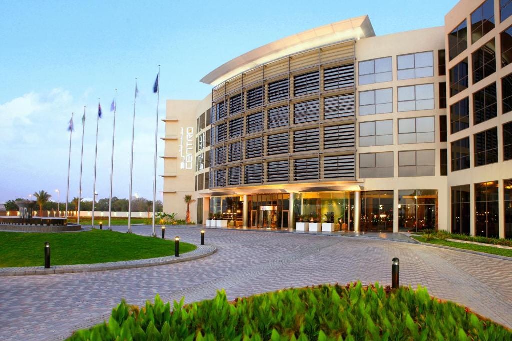 Centro Sharjah - 4-star hotel in Sharjah, Sharjah - photo 1