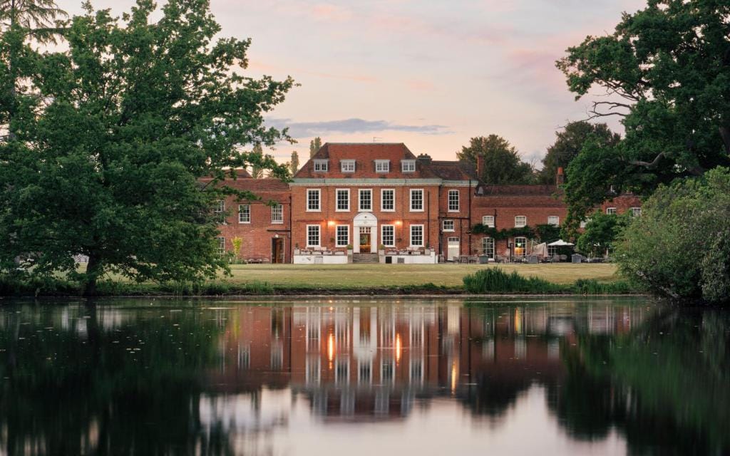 Stoke Place- Part of the Cairn Collection - Hotel de 4 estrelas em Slough, Slough - photo 1