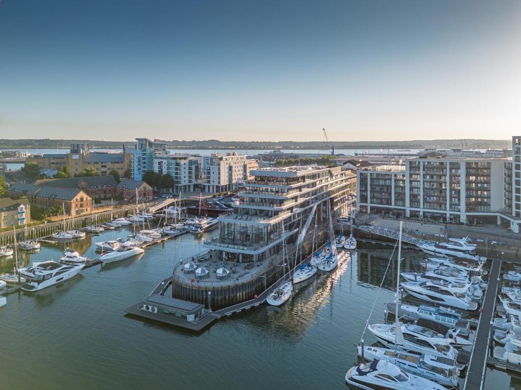 Harbour Hotel & Spa Southampton - 5-star hotel in Southampton, Southampton - photo 1