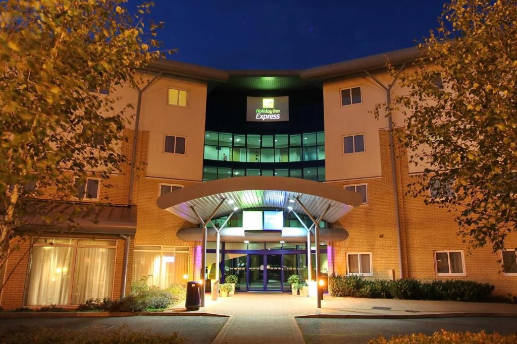Holiday Inn Express Southampton - M27, J7 by IHG - 3-star hotel in Southampton, Southampton - photo 1