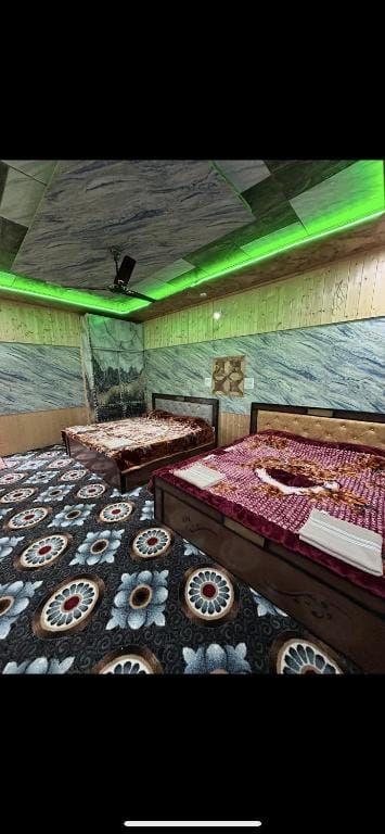 Hotel sea face - null-star hotel in Srinagar, Srinagar - photo 1