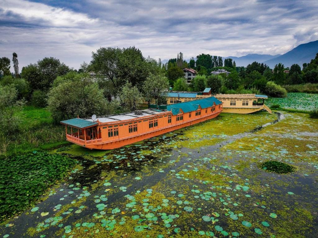 Kings Houseboats - 3-star hotel in Srinagar, Srinagar - photo 1