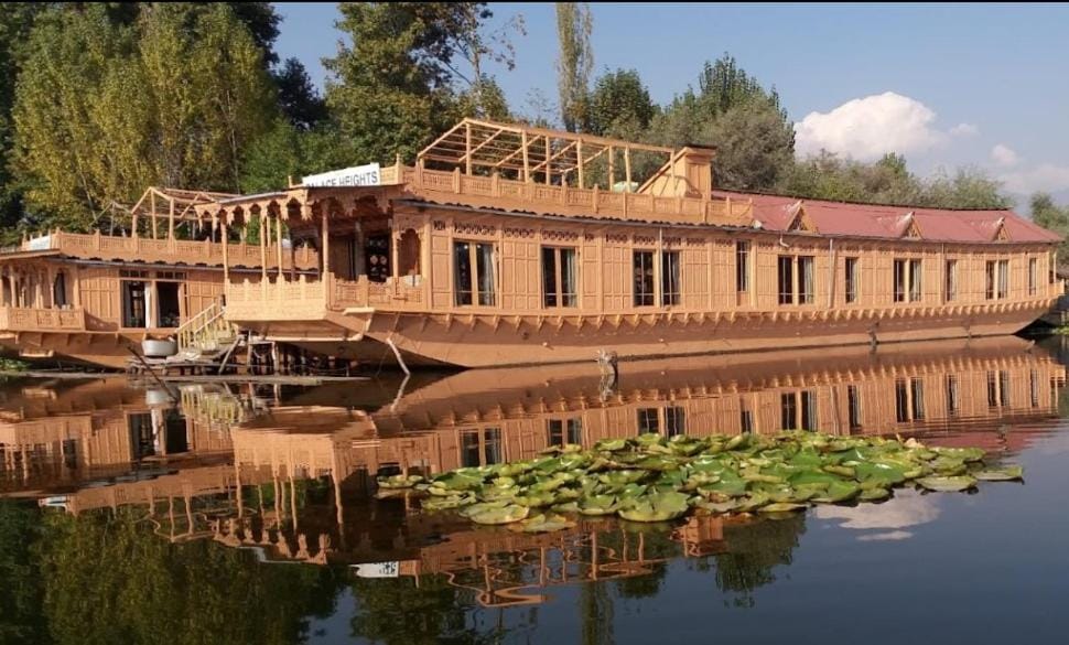 Palace Heights Houseboats - 3-star hotel in Srinagar, Srinagar - photo 1
