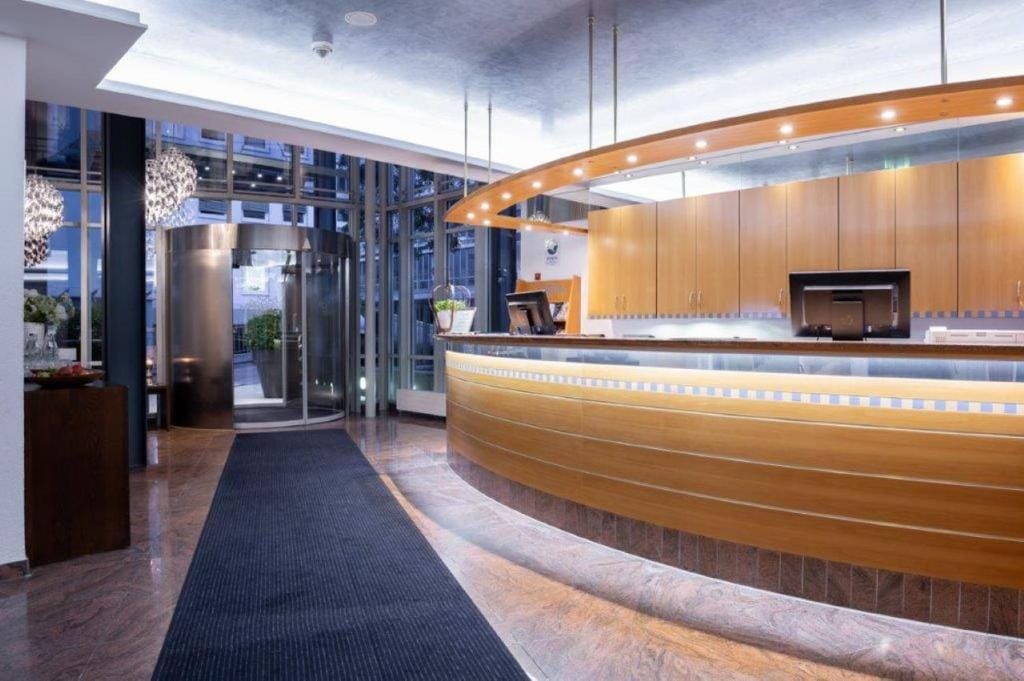 Kronenhotel - 4-star hotel in Stuttgart, Stuttgart - photo 1