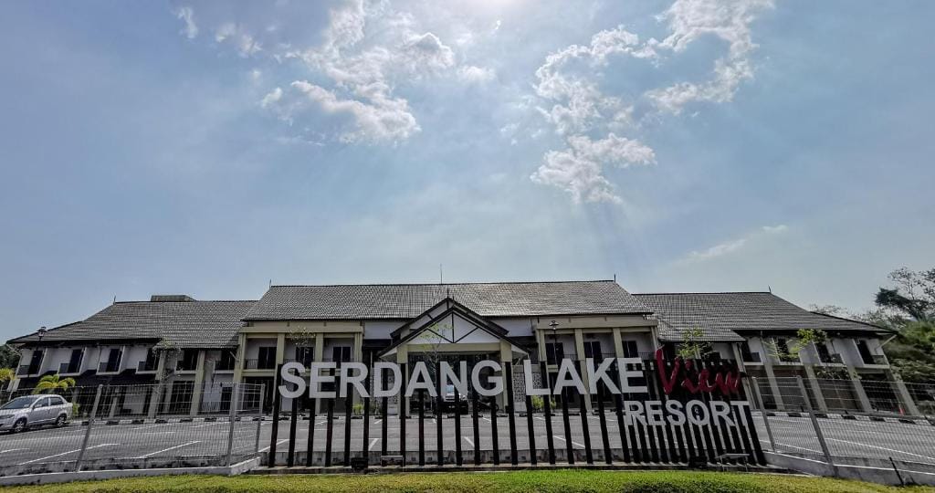 SERDANG LAKE VIEW RESORT - null-star hotel in Sungai Kechil, Sungai Kechil - photo 1