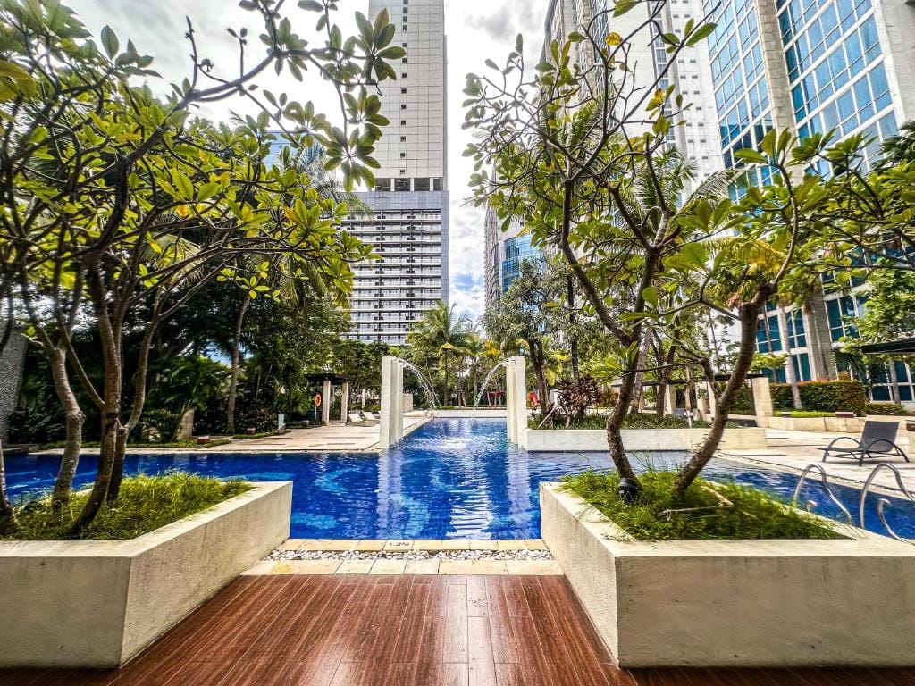 Exquisite 3BR Surabaya Apartment at Via Tower Ciputra World by Le Ciel Hospitality - null-star hotel in Surabaya, Surabaya - photo 1