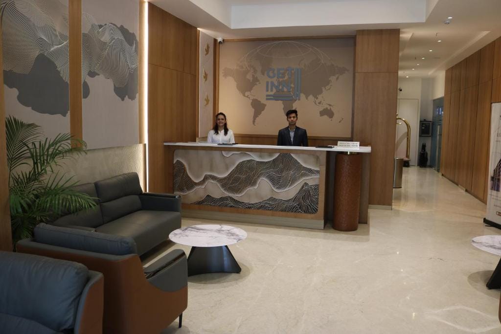Get Inn - Hotel, VIP Road, Vesu - 3-star hotel in Surat, Surat - photo 1