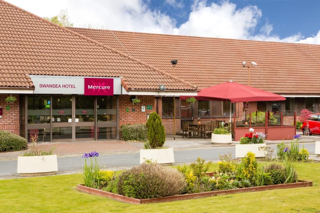 Mercure Swansea Hotel - 4-star hotel in Swansea, Swansea - photo 1