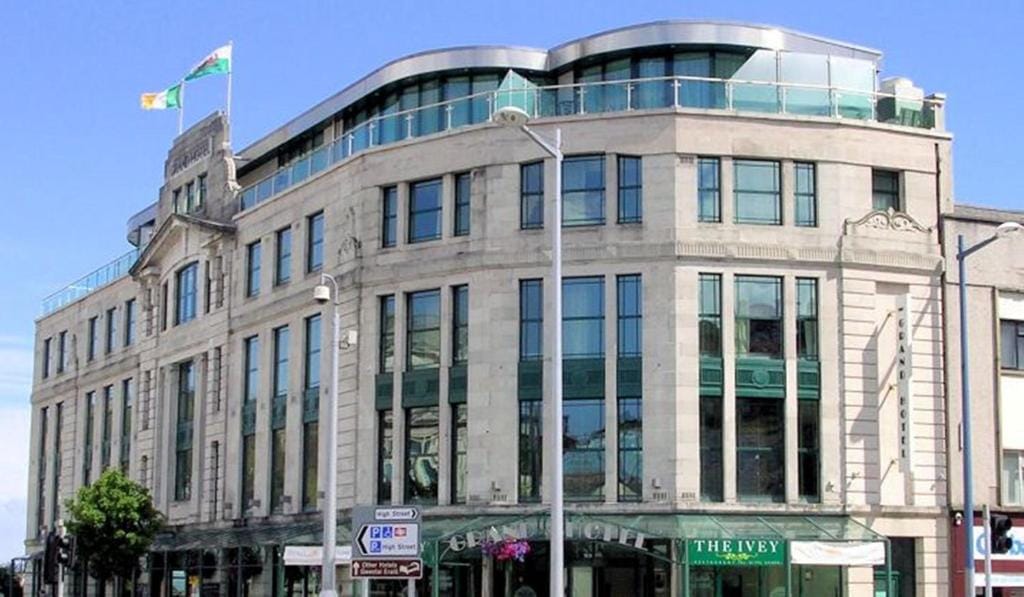 The Grand Hotel - 3-star hotel in Swansea, Swansea - photo 1