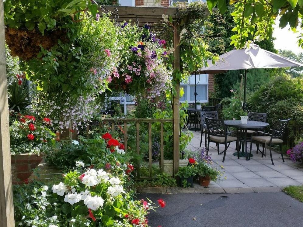 The Bolingbroke Hotel - Hotel de 3 estrellas en Swindon, Swindon - photo 1