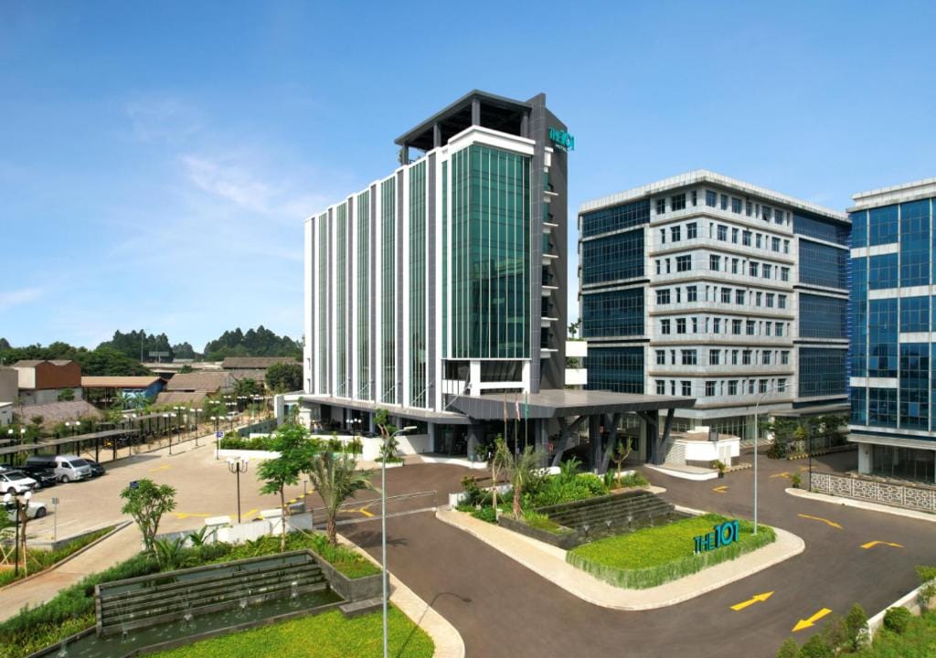 THE 1O1 Jakarta Airport CBC - 4-star hotel in Tangerang, Tangerang - photo 1