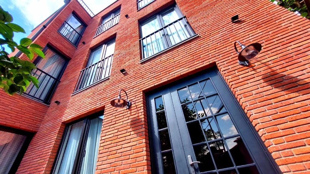 Falcon Boutique Hotel - 3-star hotel in Tbilisi City, Tbilisi - photo 1