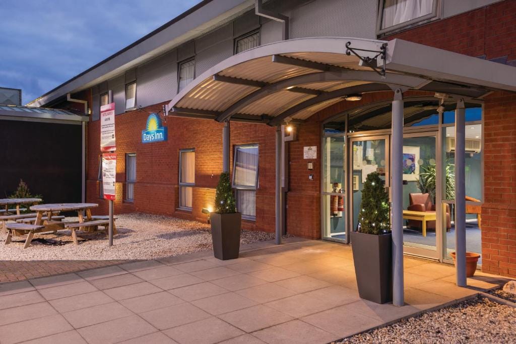 Days Inn by Wyndham Telford Ironbridge - 3-star hotel in Telford, Telford - photo 1
