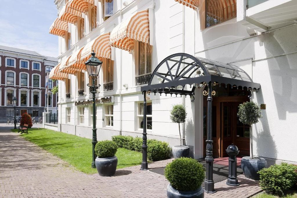 Carlton Ambassador - 4-star hotel in The Hague, The Hague - photo 1