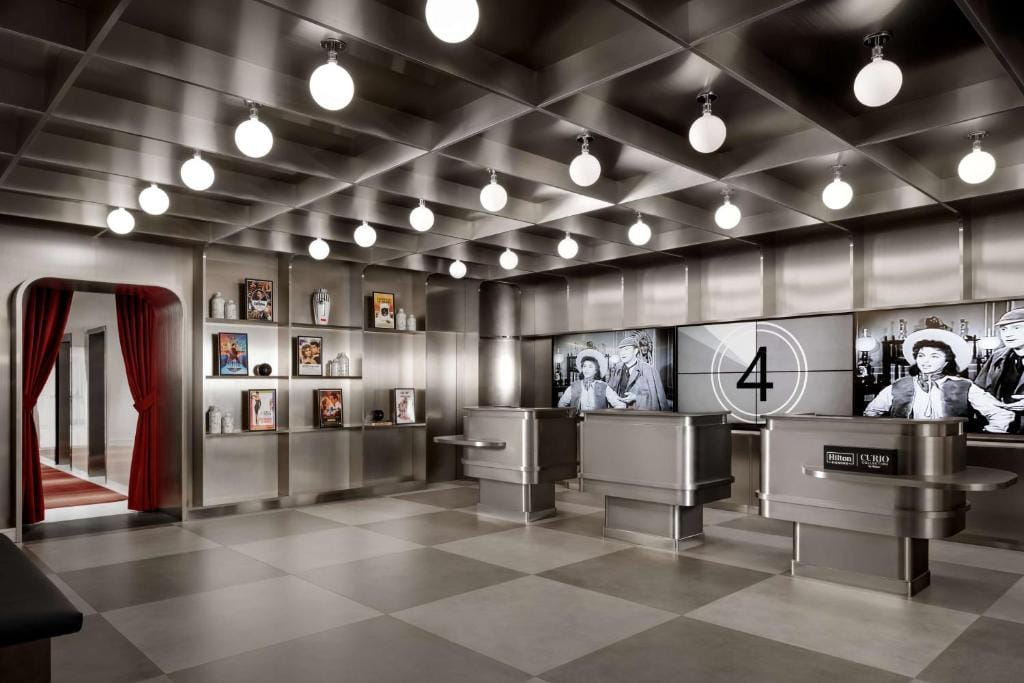 Revery Toronto Downtown, Curio Collection by Hilton - 4-star hotel in Toronto, Toronto - photo 1