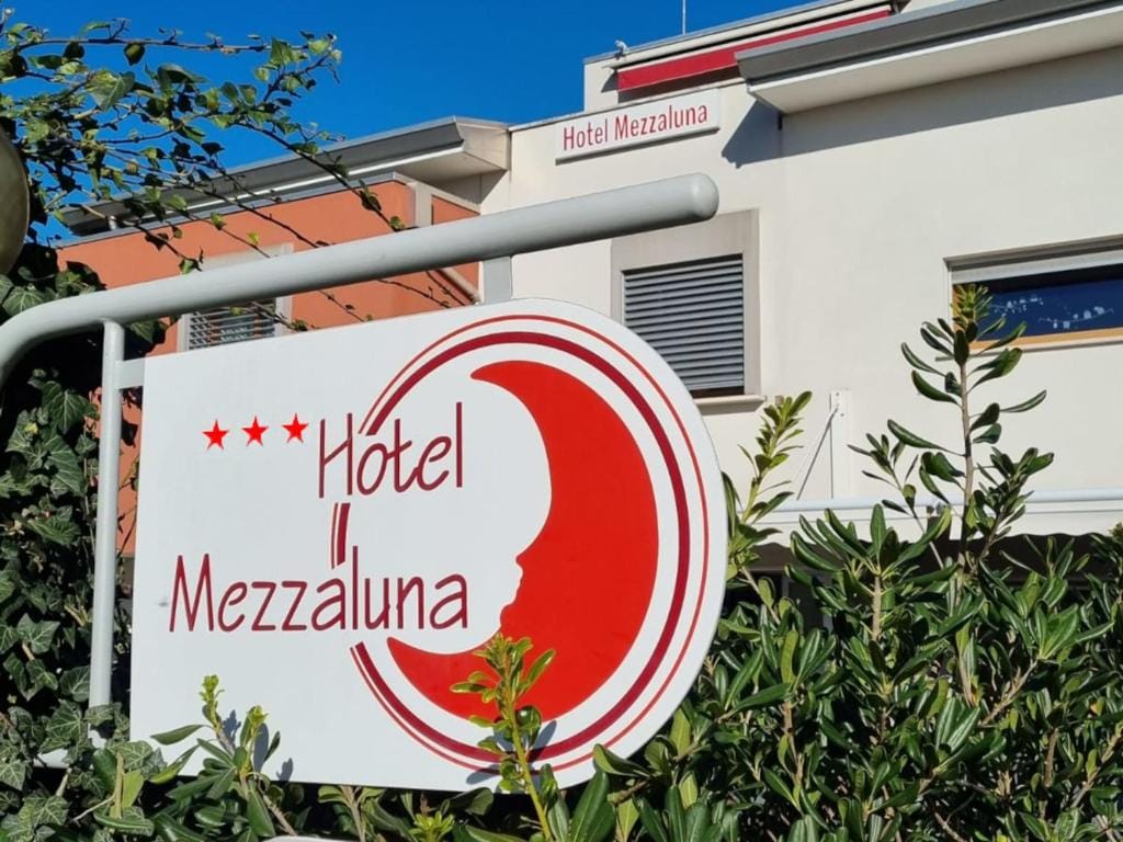 Hotel Mezzaluna - Hotel de 3 estrellas en Treviso, Treviso - photo 1