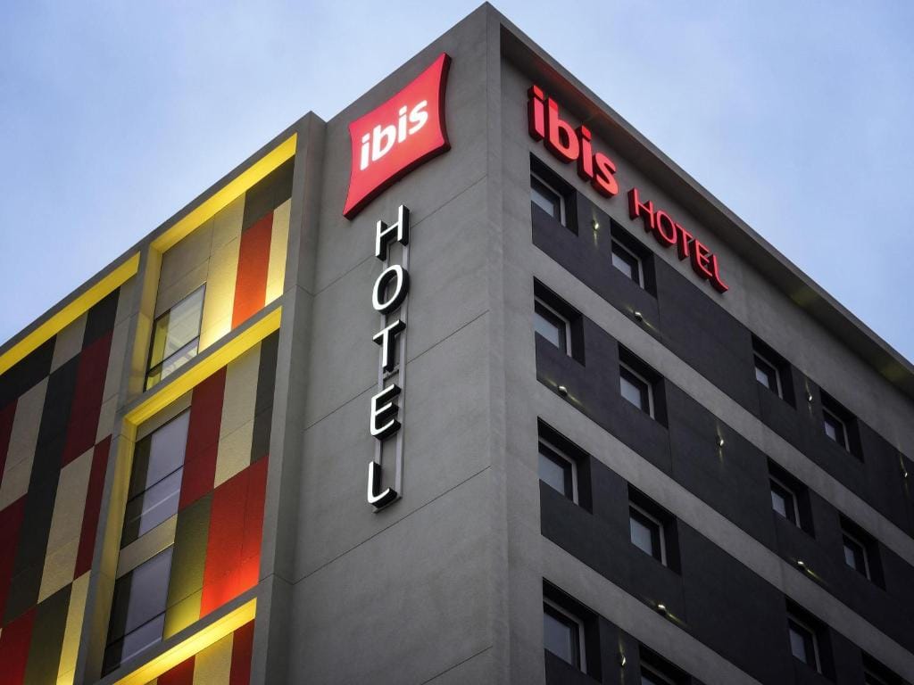 ibis Trujillo - 4-star hotel in Trujillo, Trujillo - photo 1
