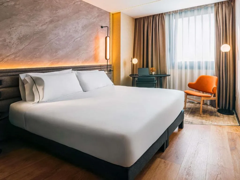 Novotel Valencia Lavant - 4-star hotel in Campanar, Valencia - photo 1