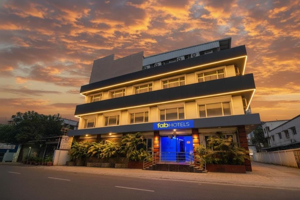 FabHotel Keerthi's Anupama - Nr Indira Gandhi Stadium - 3-star hotel in Vijayawāda, Vijayawada - photo 1