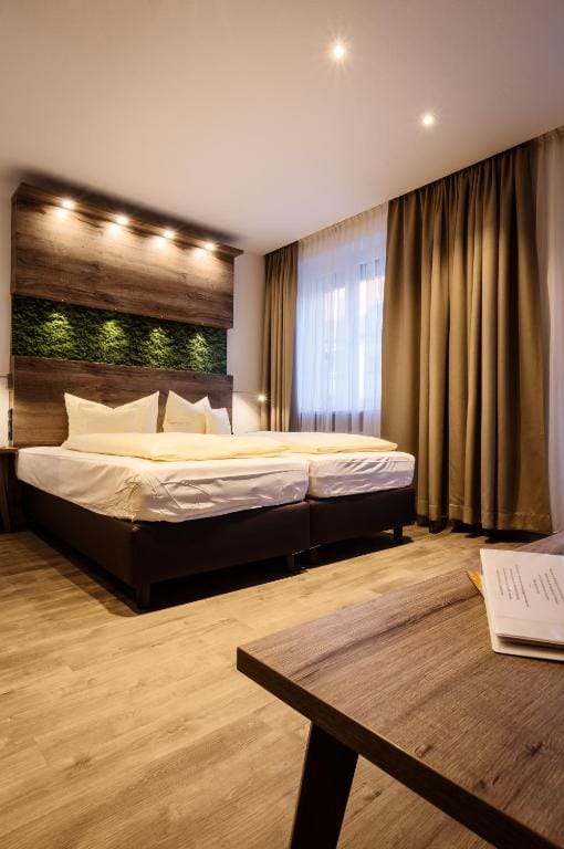 Hotel Alter Kranen - 3-star hotel in Würzburg, Würzburg - photo 1